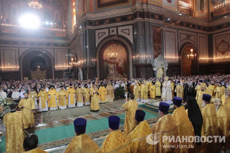 Рождественское богослужение в храме Христа Спасителя