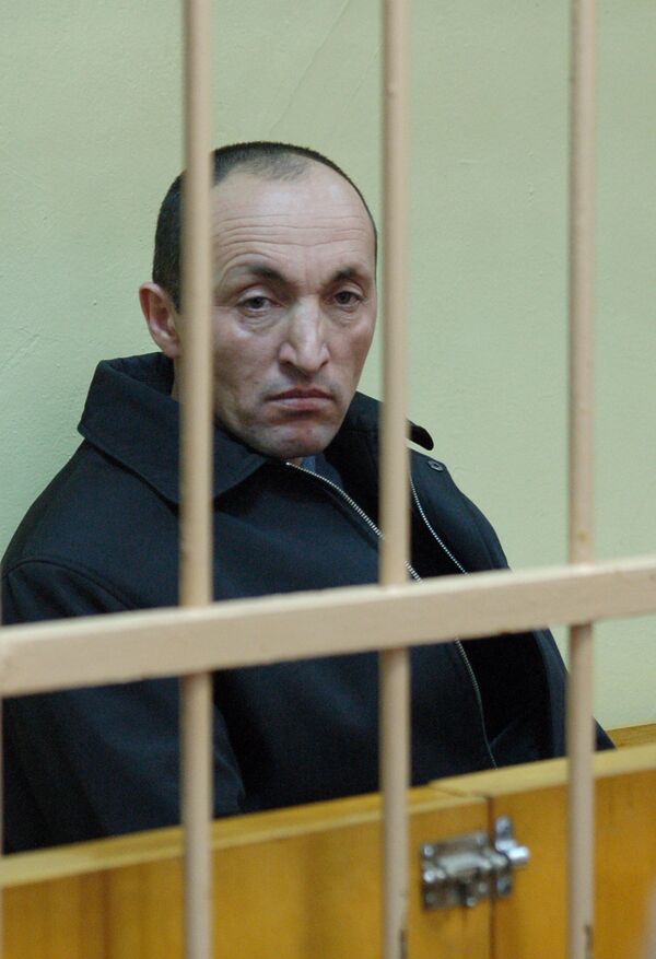 Давлатшо Элбигиев, который, по версии следствия, в конце октября протаранил автомобиль командующего ВДВ Владимира Шаманова. Архив
