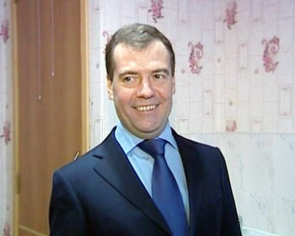 Медведеву показали, какие квартиры Минобороны строит для военных