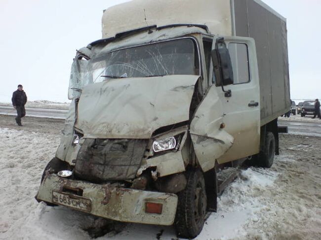 ДТП в Орловской области с участием автомобиля ЗИЛ и рейсового пассажирского автобуса ПАЗ