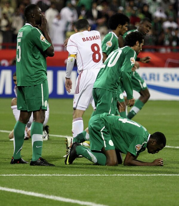 Игровой момент матча Иордания - Саудовская Аравия