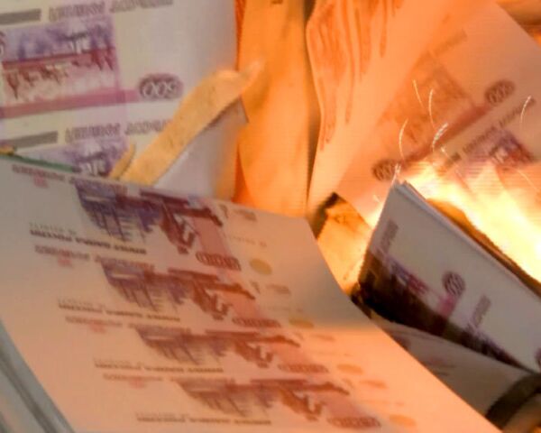 Сто миллионов фальшивых рублей сгорело в печи фанерного комбината Уфы