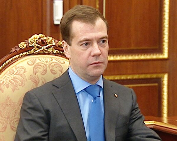 Медведев: без частных инвестиций фармпромышленность в России не развить