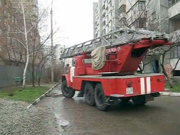 В Краснодаре пожарные приехали по ложному вызову о возгорании в лифте 