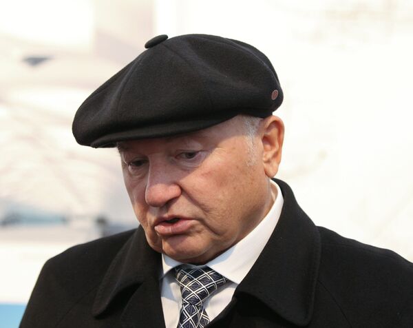 Глава МВД Латвии считает, что Лужков не заслуживает вида на жительство