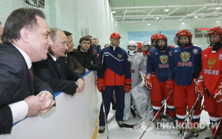 Премьер-министр РФ Владимир Путин посетил учебно-тренировочный центр Новогорск