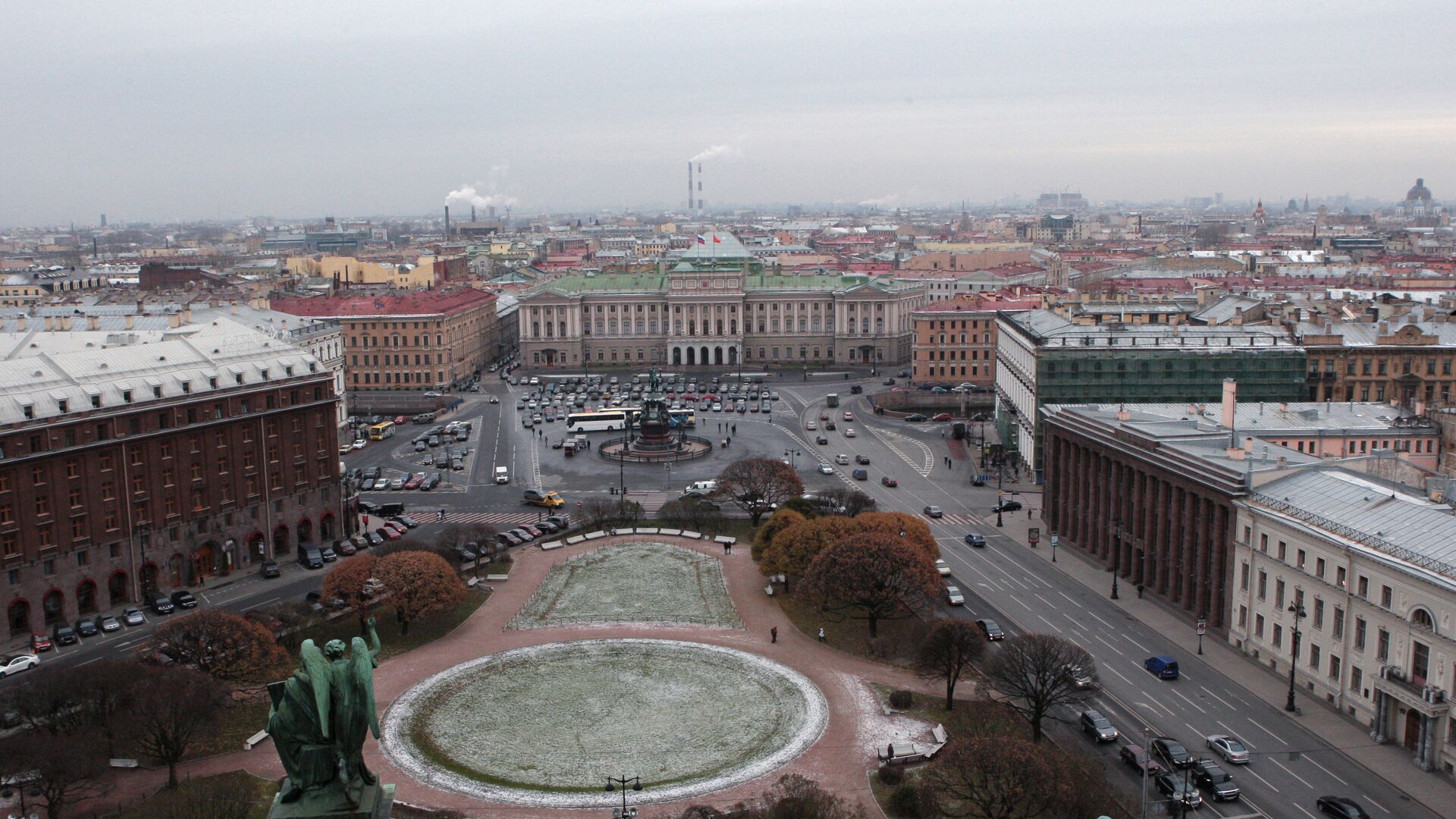 Вид на Мариинский дворец и Исаакиевскую площадь - РИА Новости, 1920, 11.04.2023
