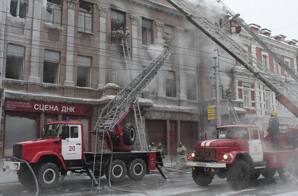 Потушен пожар в центре Красноярска в театра Пушкина в Красноярске