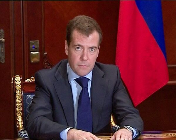 Медведев соболезнует семьям погибших при теракте в Домодедово