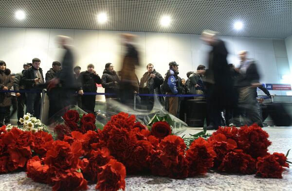 В Москве сегодня день траура в память о жертвах теракта в Домодедово