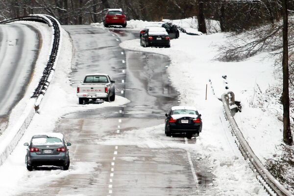 Шесть человек погибли в результате снегопада в США