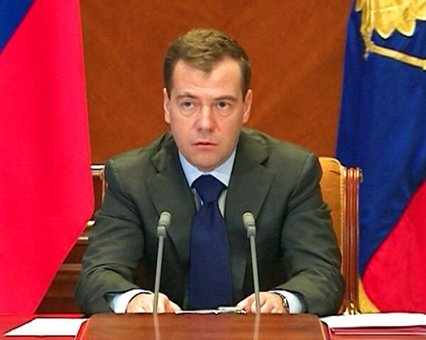 Медведев поставил точку в ратификации документа по договору СНВ