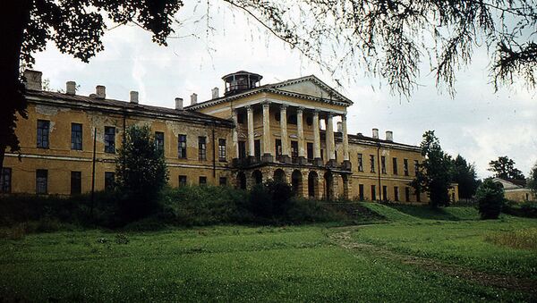 Ропшинский дворец. 1974 г.