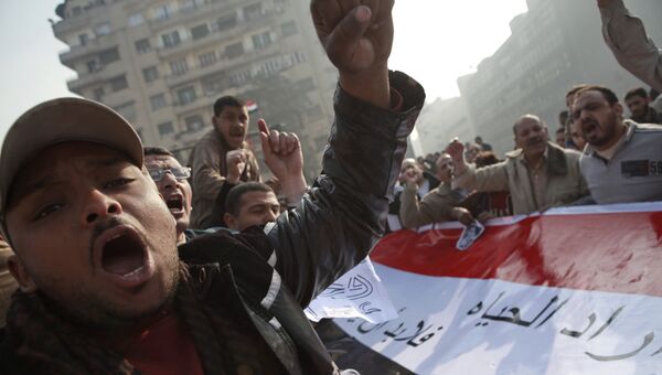 Антиправительственные выступления в Каире с требованием отставки Мубарака в 2011 году. Архивное фото