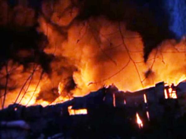 Пожар в ангаре на Дмитровском шоссе