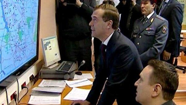 Медведеву в УВД по Северному округу Москвы показали машину времени