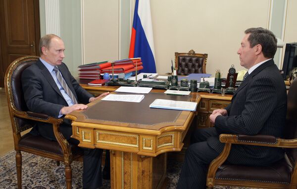 Премьер-министр РФ В.Путин провел встречу с губернатором Липецкой области О.Королевым