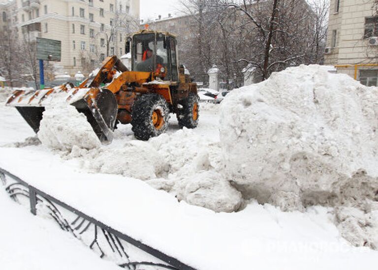 Последствия снегопада в Москве