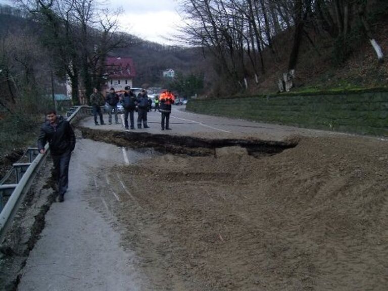 Оползень в Туапсинском районе