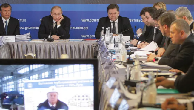 Премьер-министр РФ В.Путин провел совещание о результатах работы ТЭК в 2010 году