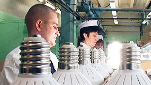 Как и из чего делают энергосберегающие лампочки в России