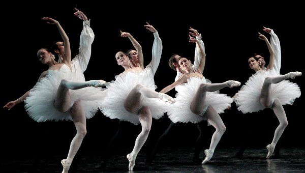 Выступление балетной труппы Парижской оперы