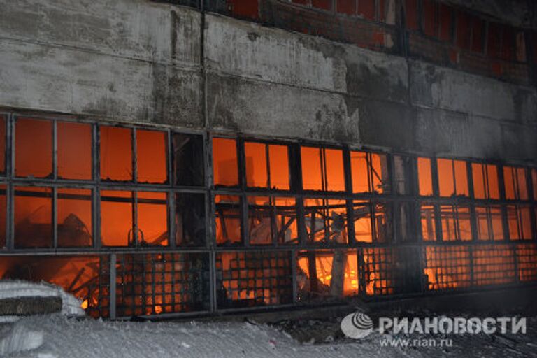 Пожар на складе в Перми