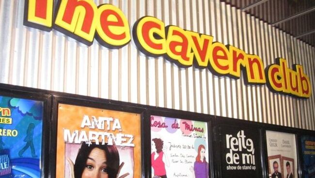 Вывеска бара   The Cavern  в Буэнос-Айресе