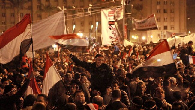 Демонстранты на площади Тахрир в Каире
