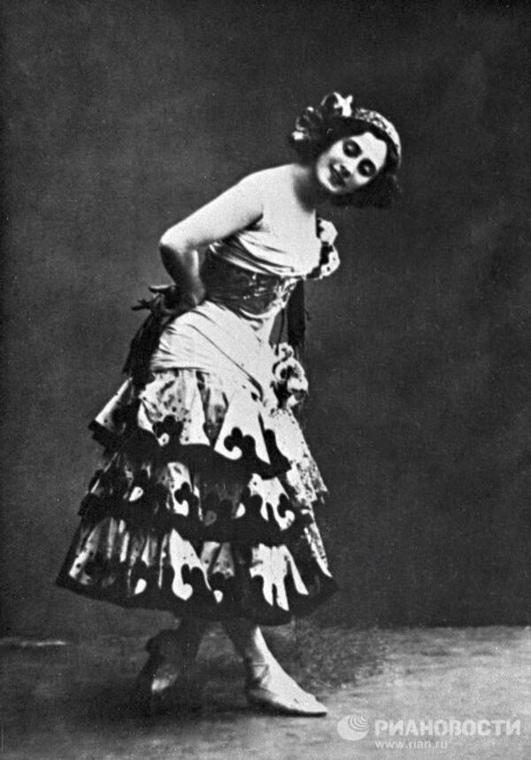 Балерина Анна Павлова в сцене из балета Дон Кихот