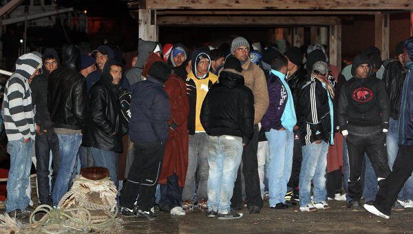 Мигранты из Туниса в Италии