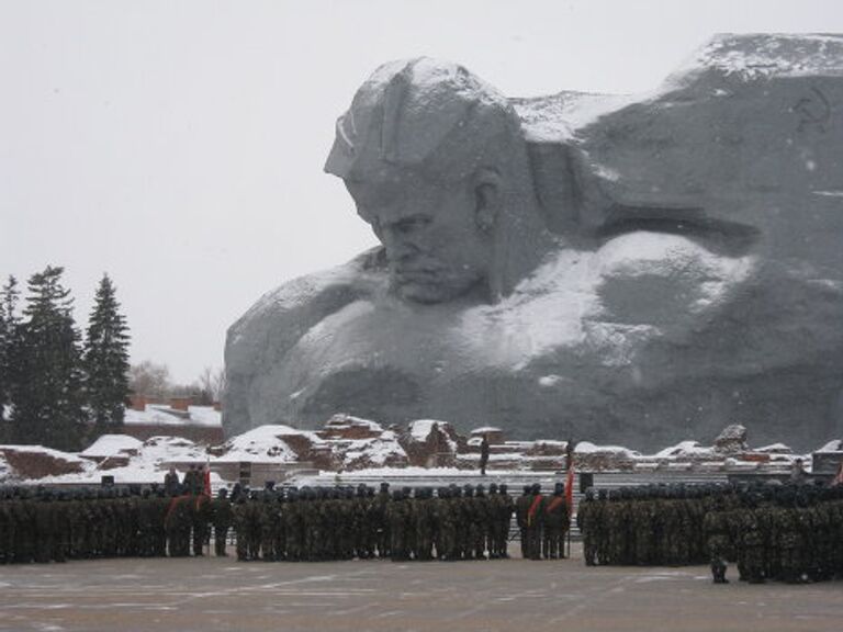 Присяга войск в Бресте 