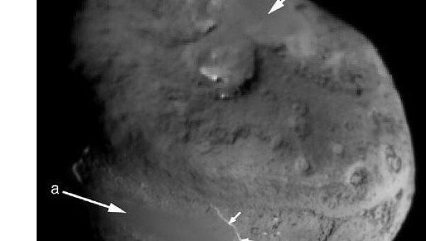 Ядро кометы Темпель 1 на снимке с борта зонда Deep Impact