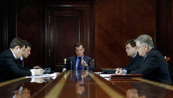 Дмитрий Медведев провел совещание по обеспечению безопасности на транспорте.