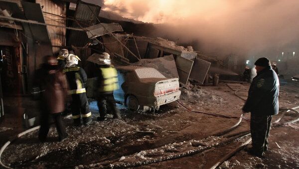 Пожар на автозаправочной станции компании IP на Софийской улице в спальном районе Санкт-Петербурга