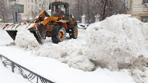 Власти Москвы дополнительно выделили 4 млрд рублей на уборку снега