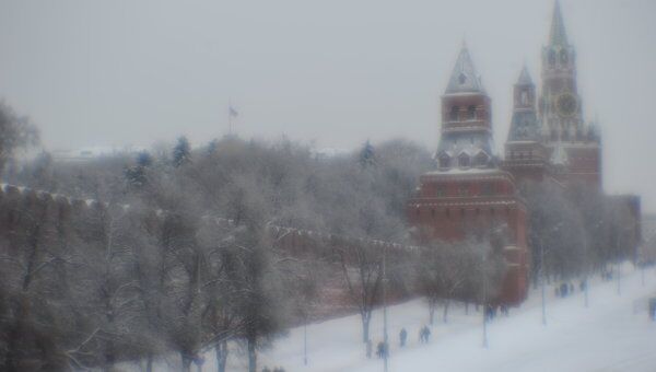 Вид на Кремль со стороны Васильевского спуска. Архивное фото
