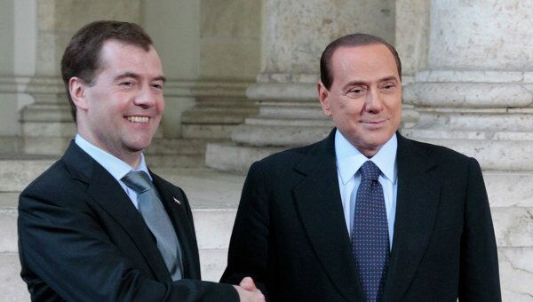 Президент России Дмитрий Медведев и премьер-министр Италии Сильвио Берлускони. Архив
