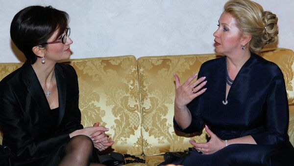 Светлана Медведева и Мариястелла Джелмини на вилле Мадама