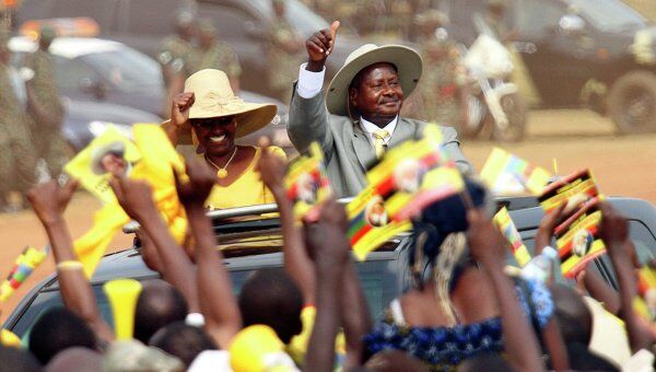 Президент Уганды Йовери Мусевени во время предвыборной кампании