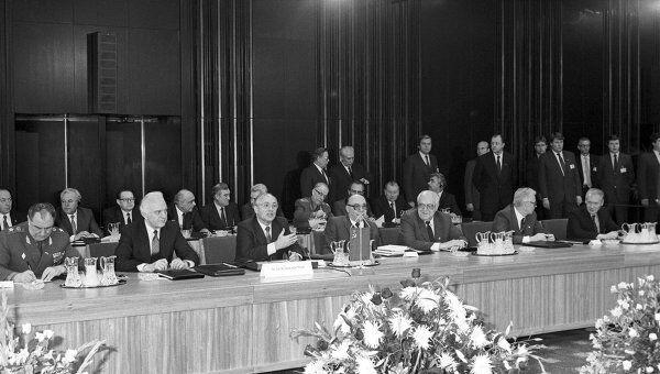 Заседание руководящих деятелей стран-участниц Варшавского Договора