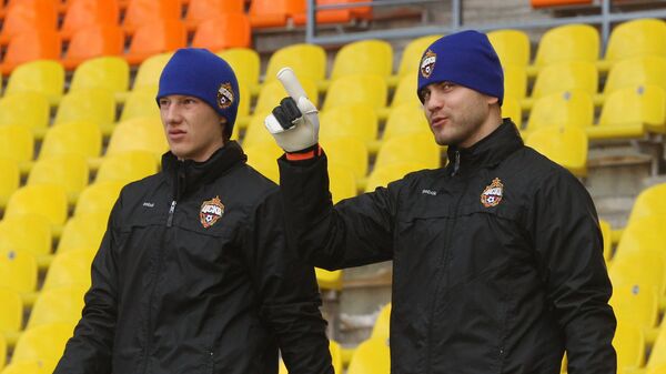 Игорь Акинфеев (справа) и Сергей Чепчугов