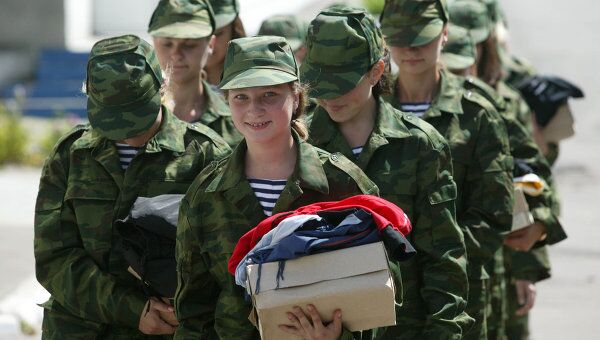 Девушки на военной службе. Архивное фото