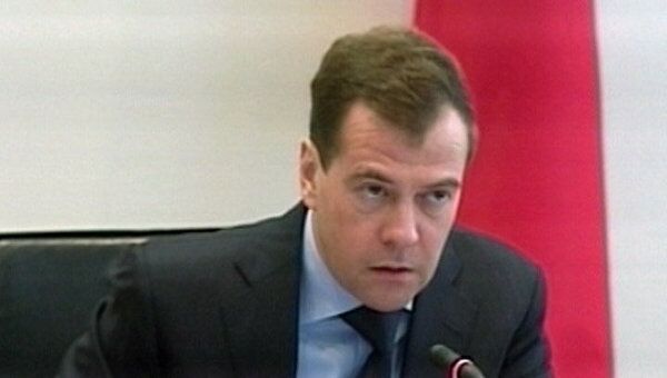 Медведев считает, что арабские революции отразятся на России