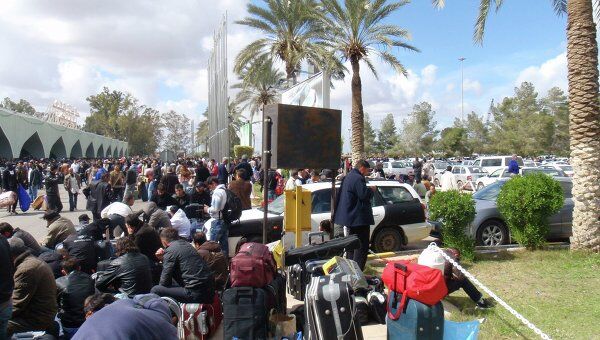 Эвакуация из Ливии иностранных граждан. Международный аэропорт в Триполи