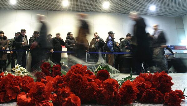 Число жертв теракта в московском аэропорту Домодедово возросло до 37