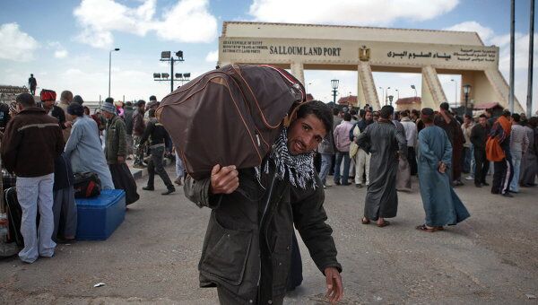Беженцы на границе Ливии с Египтом