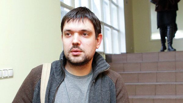 Задержанный по подозрению в грабеже сотрудник телеканала НТВ Павел Ермолов отпущен под подписку о невыезде