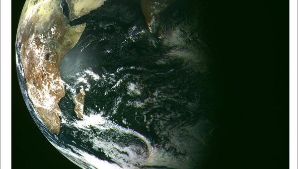  НИЦ Планета Росгидромета 26 февраля в 14-30 мск получил первое изображение Земли по данным космического аппарата Электро-Л No. 1, запущенного 20 января 2011 года с космодрома Байконур.