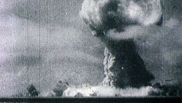 День Бикини - взрыв водородной бомбы в США. 1 марта 1954 год 